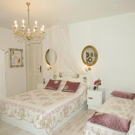 Apartments Authentic Baska 1 Стая снимка