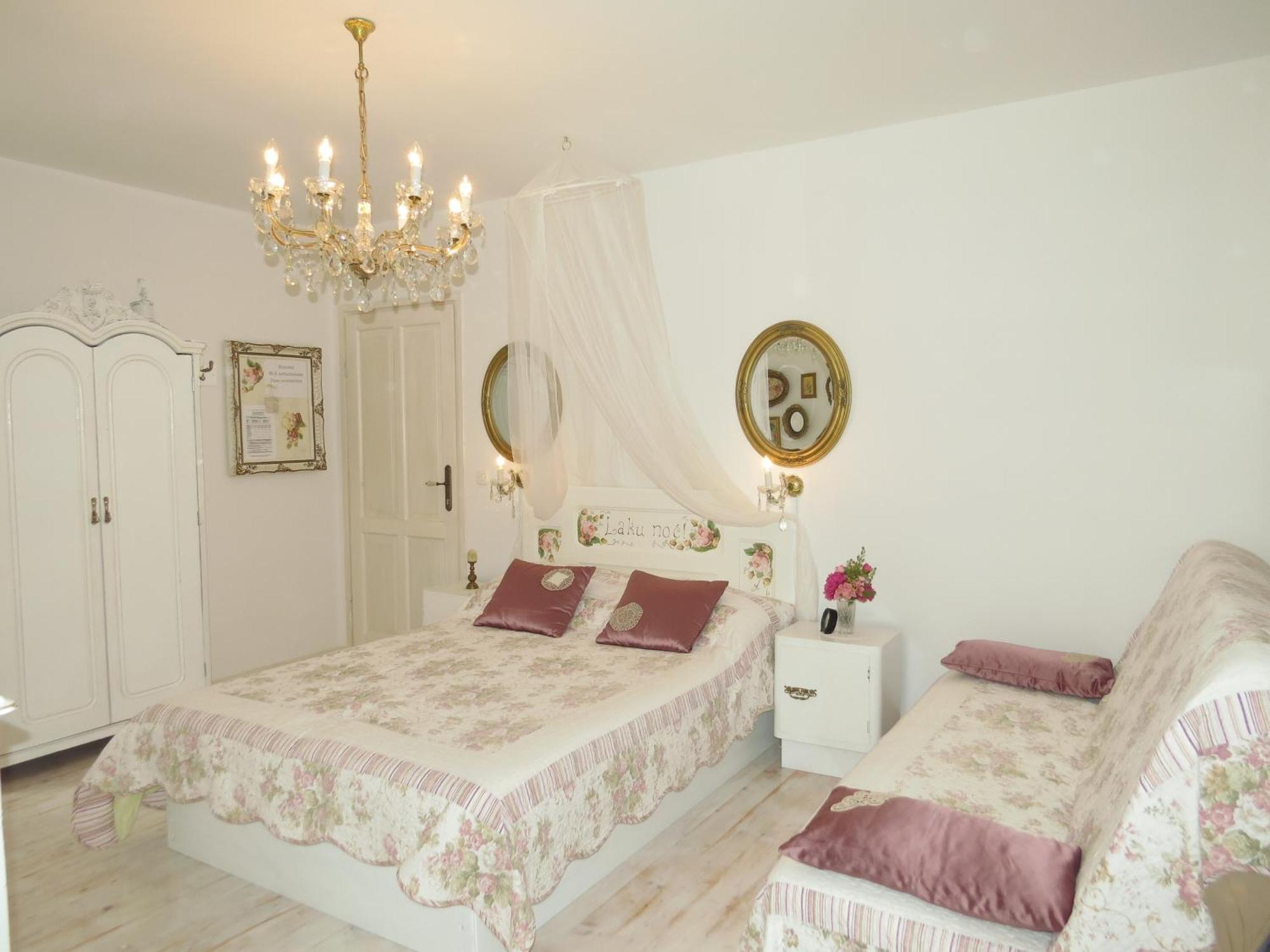 Apartments Authentic Baska 1 Стая снимка